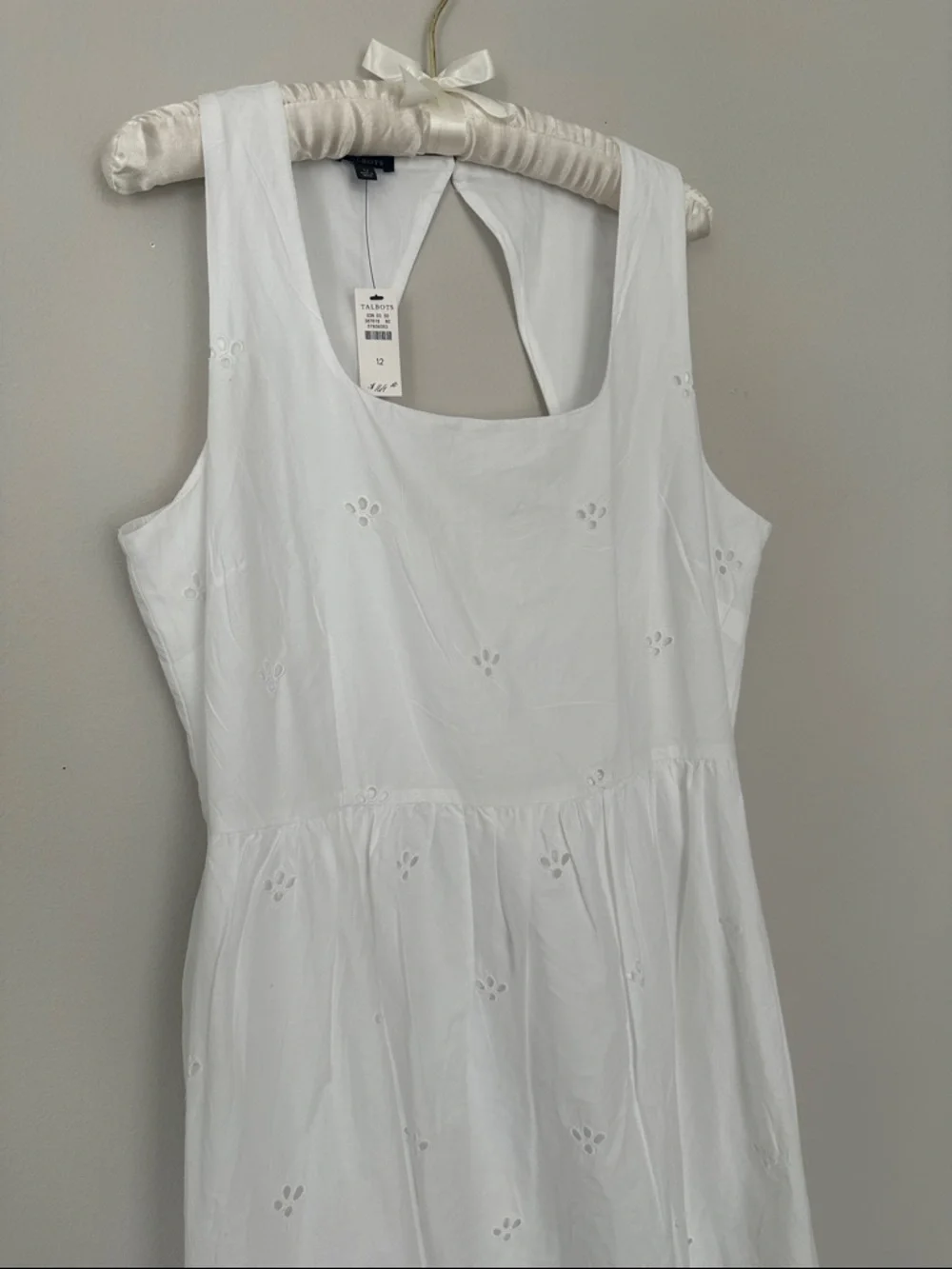 NWT Stunning Talbots White Eyelet Midi Dress - Picture 11 of 16